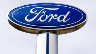 Ford cerrará fabricas en 2021