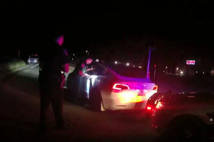 Con piloto automático adolescentes viajaron 500 km