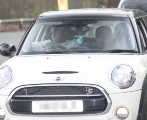 Kanté gana millones de euros pero conserva su mismo coche