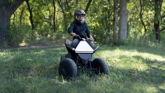 Cyberquad la cuatrimoto de Tesla para niños