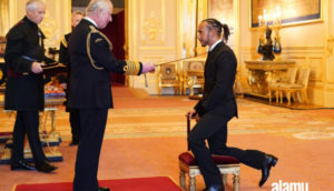 Lewis Hamilton es nombrado Caballero