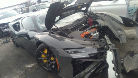 Ferrari SF90 Stradale 2