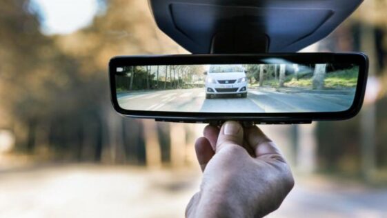 Aprende a ajustar los asientos y los espejos retrovisores