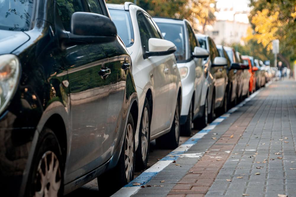 ¿Cómo estacionar un automóvil?