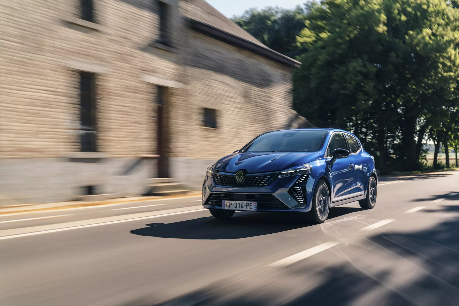 El nuevo Clio cuenta con motor híbrido completo E-Tech