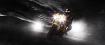 Cómo utilizar las luces de mi motocicleta