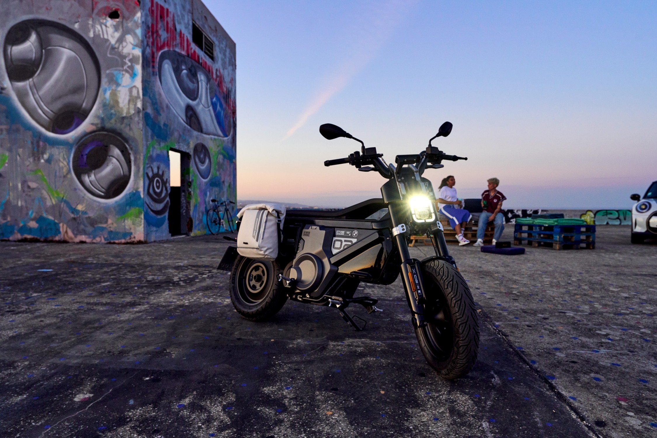 BMW Motorrad presenta su “eParkourer"