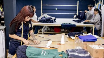 BMW Group Planta San Luis Potosí da segunda vida a uniformes