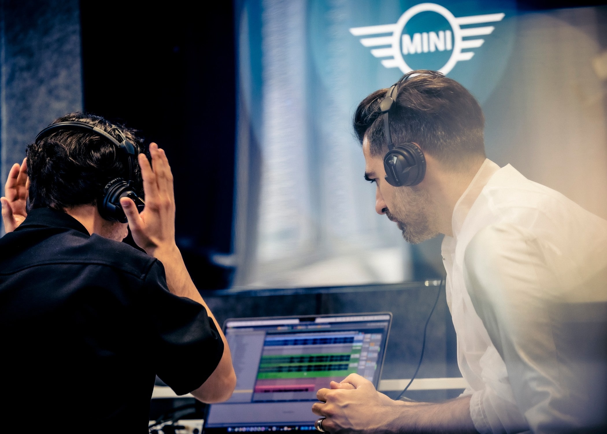 En total serán cuatros sonidos de conducción