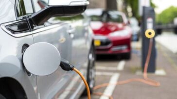 SEMARNAT publica estrategia para promover el uso de vehículos eléctricos