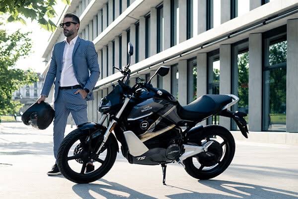 Dos motos eléctricas para la ciudad que debes conocer