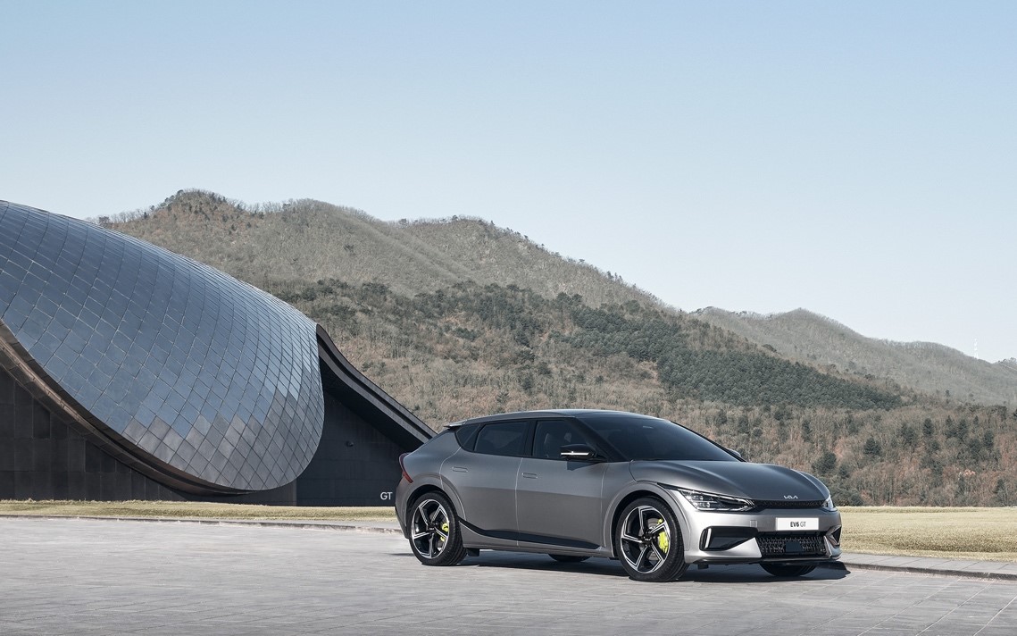 Kia anuncia su primer eléctrico en México: la SUV EV6