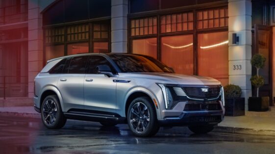 Cadillac presenta la nueva SUV eléctrica: ESCALADE IQ 2025
