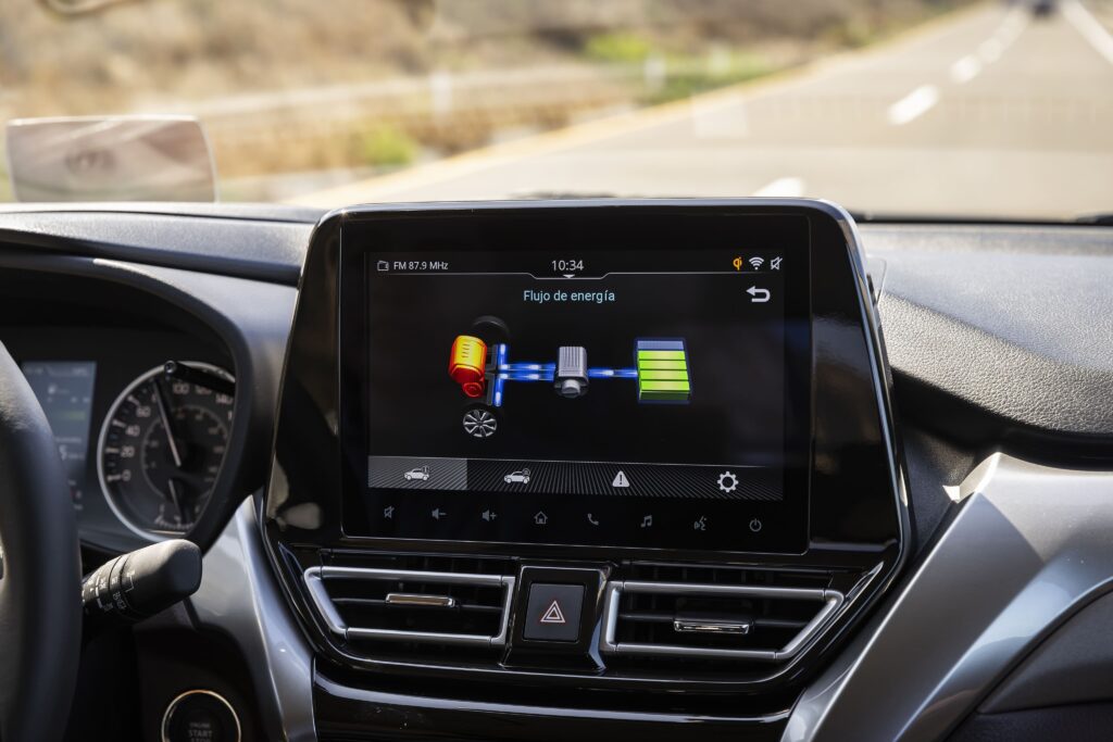 SUZUKI presenta FRONX BOOSTERGREEN 2024