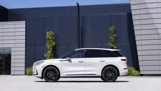 Lincoln Corsair Black Jet llega a México