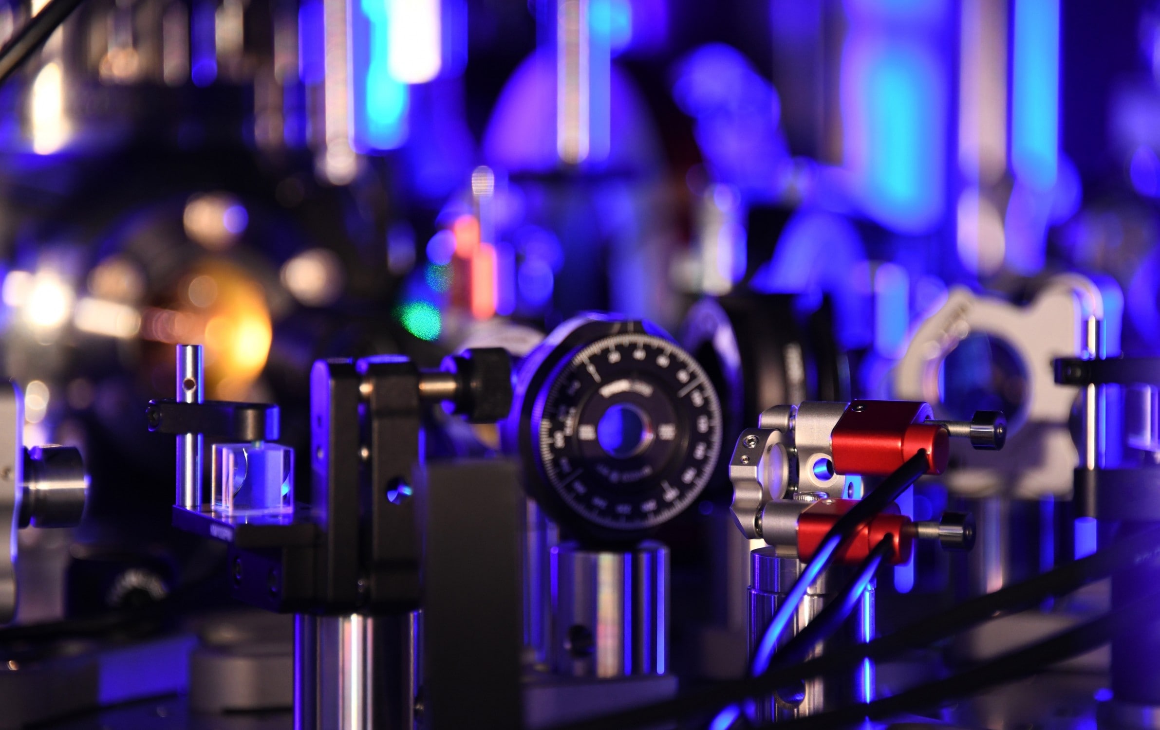 BMW colabora para usar computadoras cuánticas sustentables