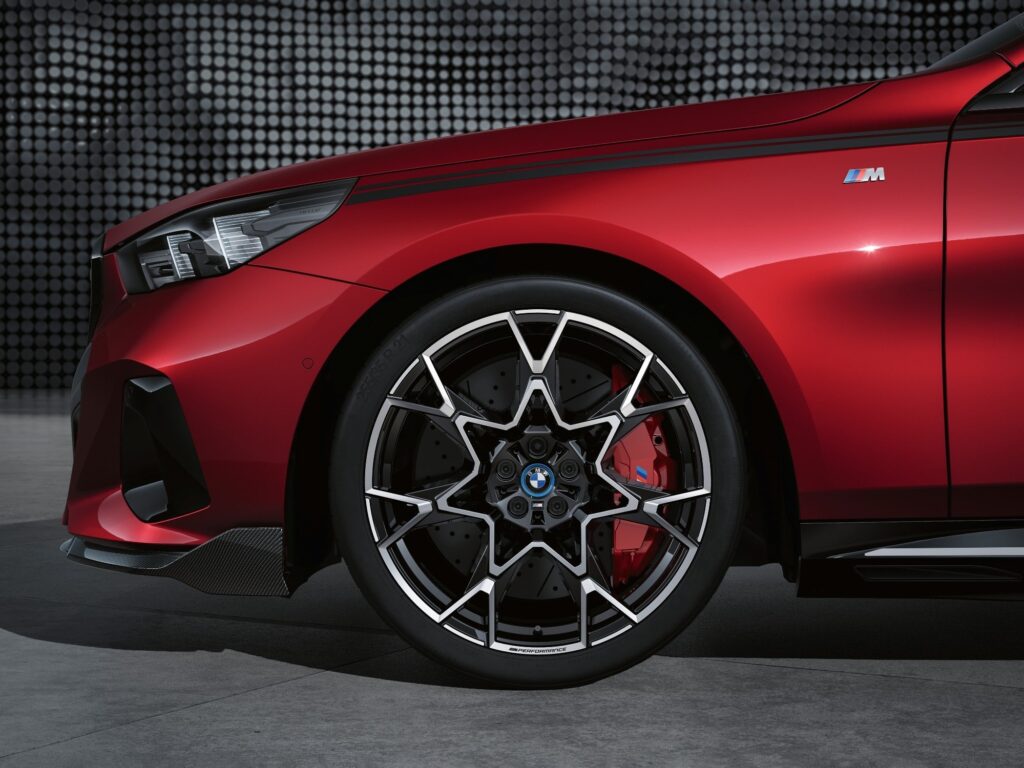 Conoce los accesorios BMW M Performance