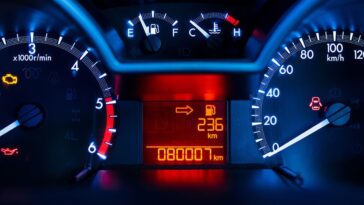 ¿Qué importa más en un auto: el kilometraje o el año de producción?